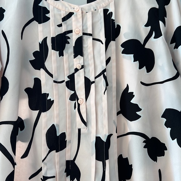 Ann Taylor Loft Blouse - Picture 2 of 3